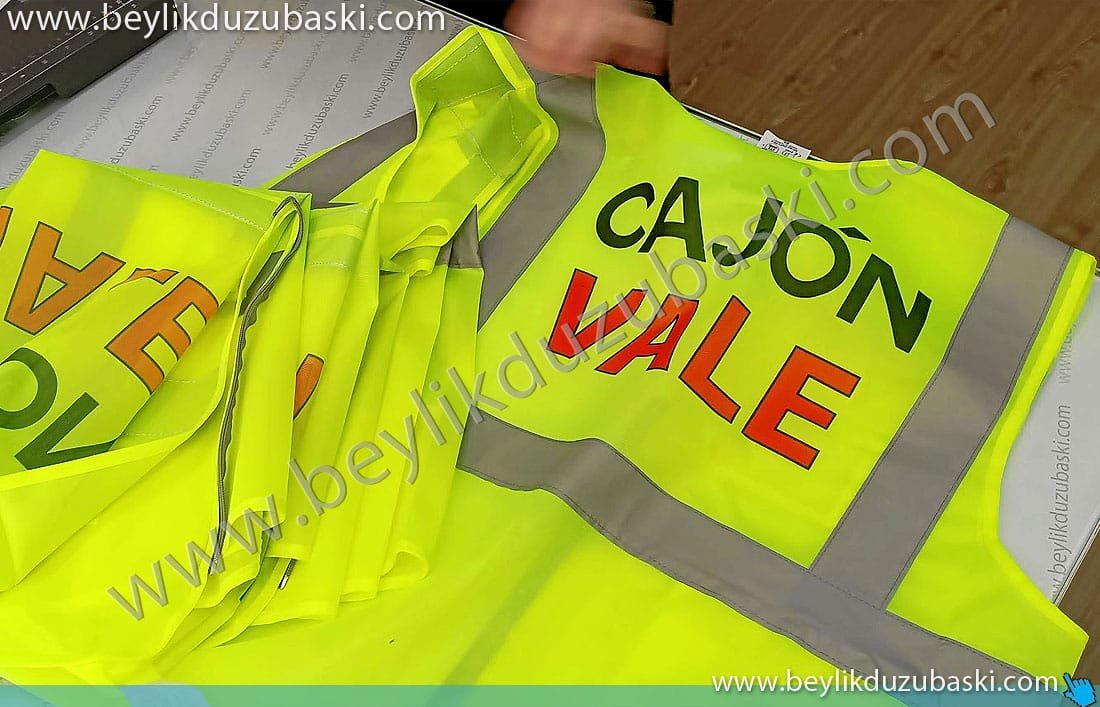 fosforlu vale yeleği baskısı, cajon için yapılan, vale yeleği, kaliteli, fermuarlı, fosforlu renkli, reflektörlü yelek, baskıları yapılmaktadır, iş yeleği, güvenlik yeleği, dikkat çeken yelek, baskıları fosforlu vale yeleği baskısı, cajon için yapılan, vale yeleği, kaliteli, fermuarlı, fosforlu renkli, reflektörlü yelek, baskıları yapılmaktadır, iş yeleği, güvenlik yeleği, dikkat çeken yelek, baskıları, aynı gün kargo yapılır