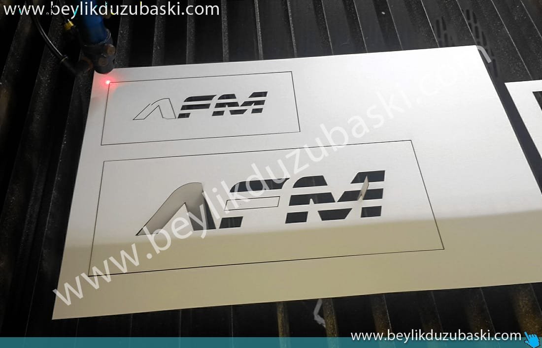 lazer-ile-şablon-kesimi.jpg lazer ile şablon kesimi, 3mm plastik malzemeden boyama şablon kesimi, kaliteli şablon kesim, lazer ile hızlı kesim, aynı gün kargo, ebada göre fiyat alınız