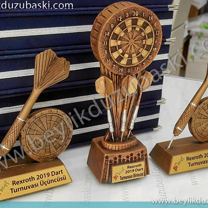 dart birincilik kupası, özel imalat, masa üzeri kullanıma uygun, isim baskılı, etkinlik lerde kullanılan, ödül plaket, birincilik dart turnuvası, dart birincilik kupası, el yapımı, el boyaması