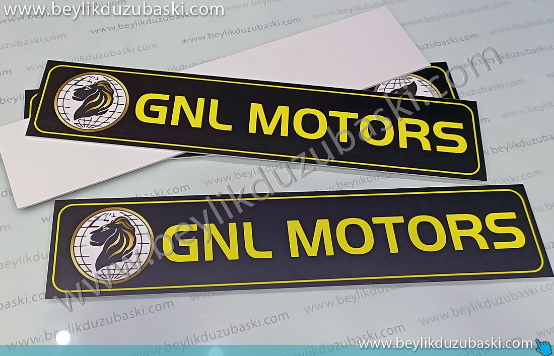GNL Motors araç plakası, galeri araç plakalık, resim çekinmek için plakalık, kaliteli plastik plakalık baskısı, acil plakalık baskısı