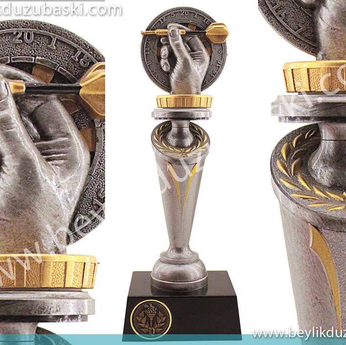 dart kupası, birincilik ödülü, masa üzeri şampiyon kupası, dart için tasarlanmış birincilik kupası, şampiyonlar kupası, el boyaması, polyester dökümü